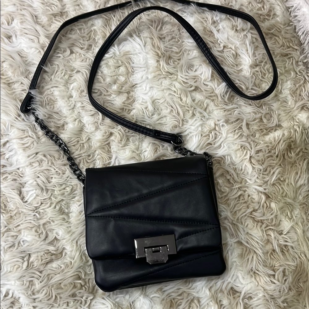 Atmosphere Black Crossbody Bag with Adjustable Strap and Silver Clasp